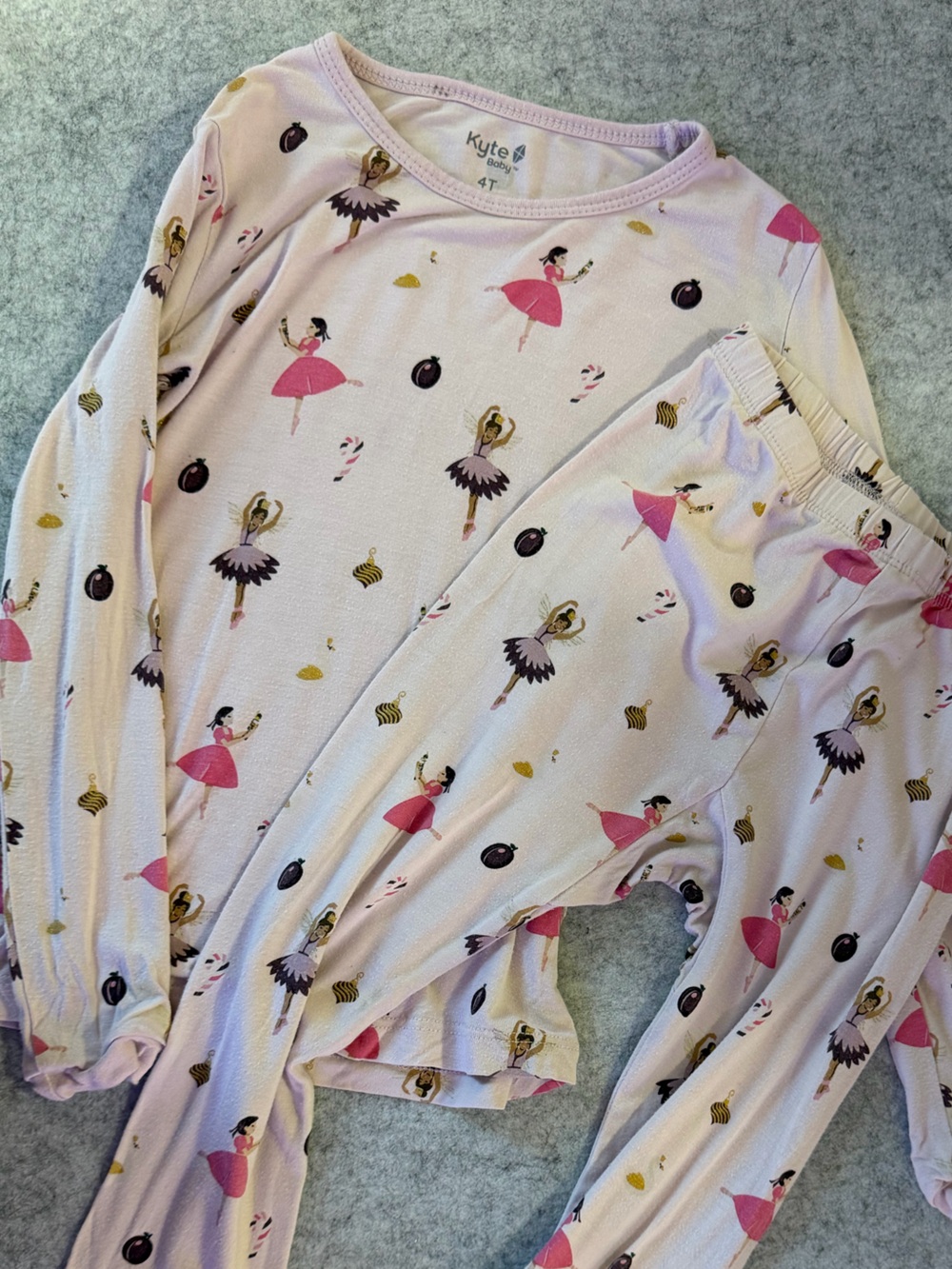 Kyte Baby Sugar Plum Bamboo Pajama Set 4T Christmas Holiday Ballerina